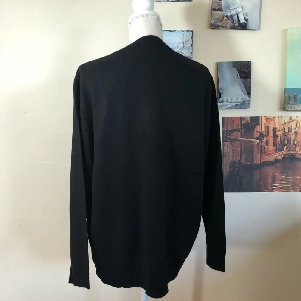 Neiman Marcus LOVE black crew neck cashmere sweater with rainbow graphic, Sz. L
